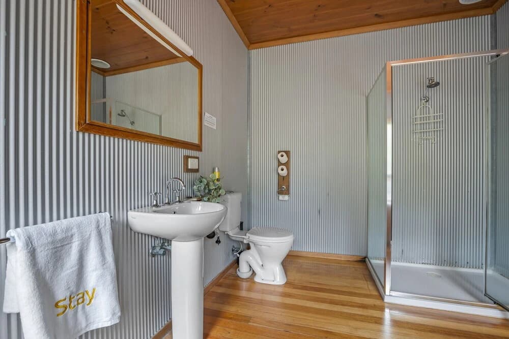 StayAU Conifer Cottage Lakeside Haven - photo 7