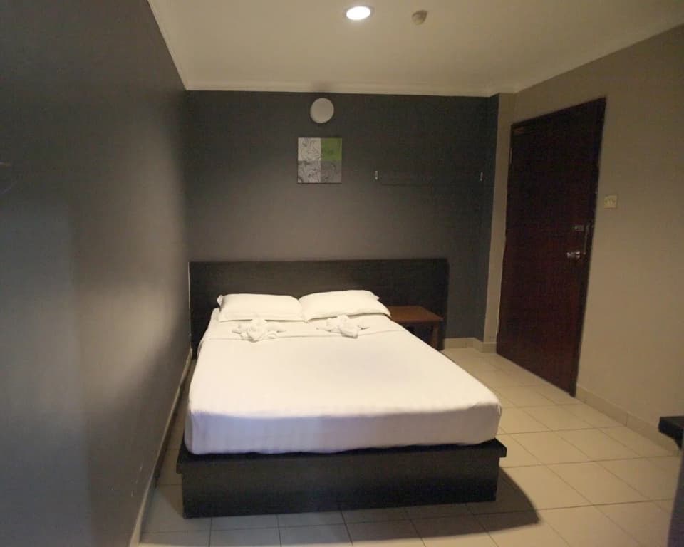 Mandarin Hotel Kuching - photo 3