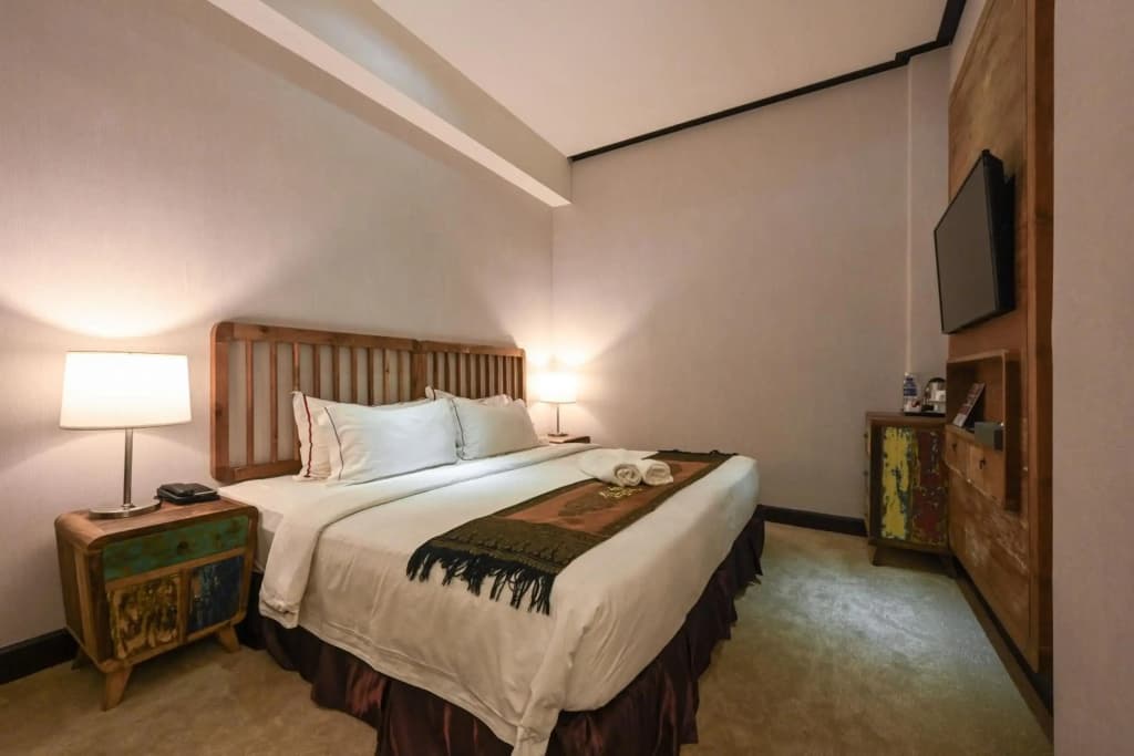 1825 Gallery Hotel - photo 3