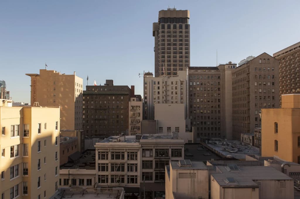 Grant Hotel - photo 13