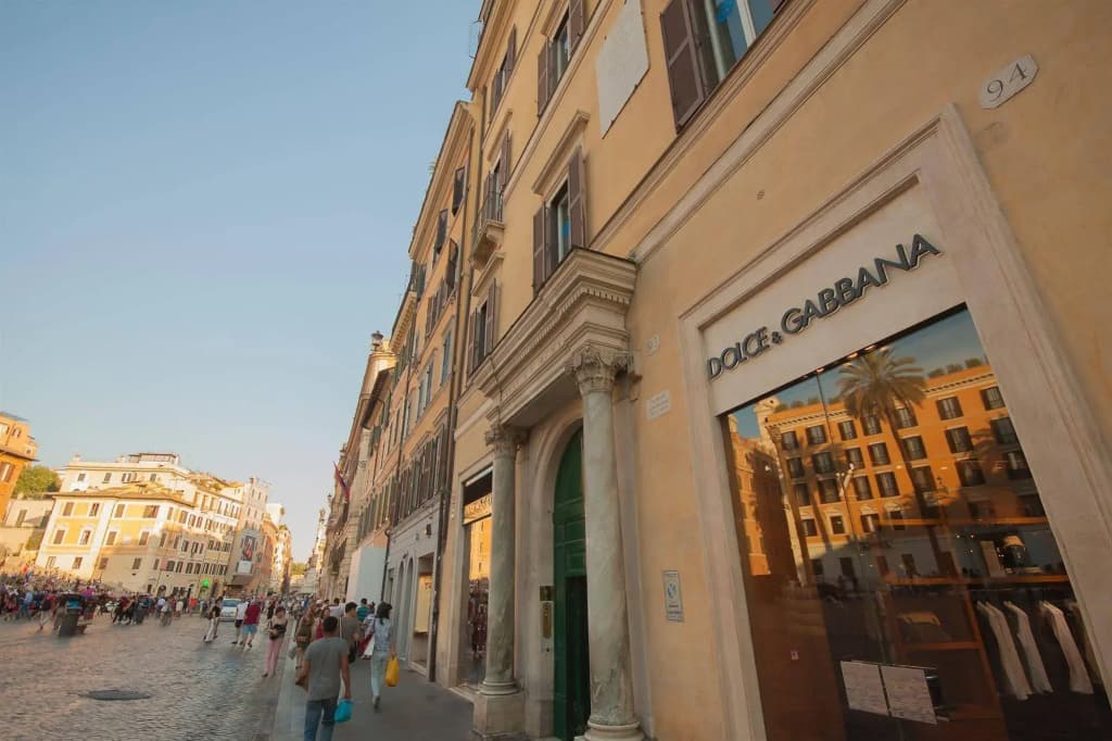 Piazza Di Spagna Just For Us - photo 1