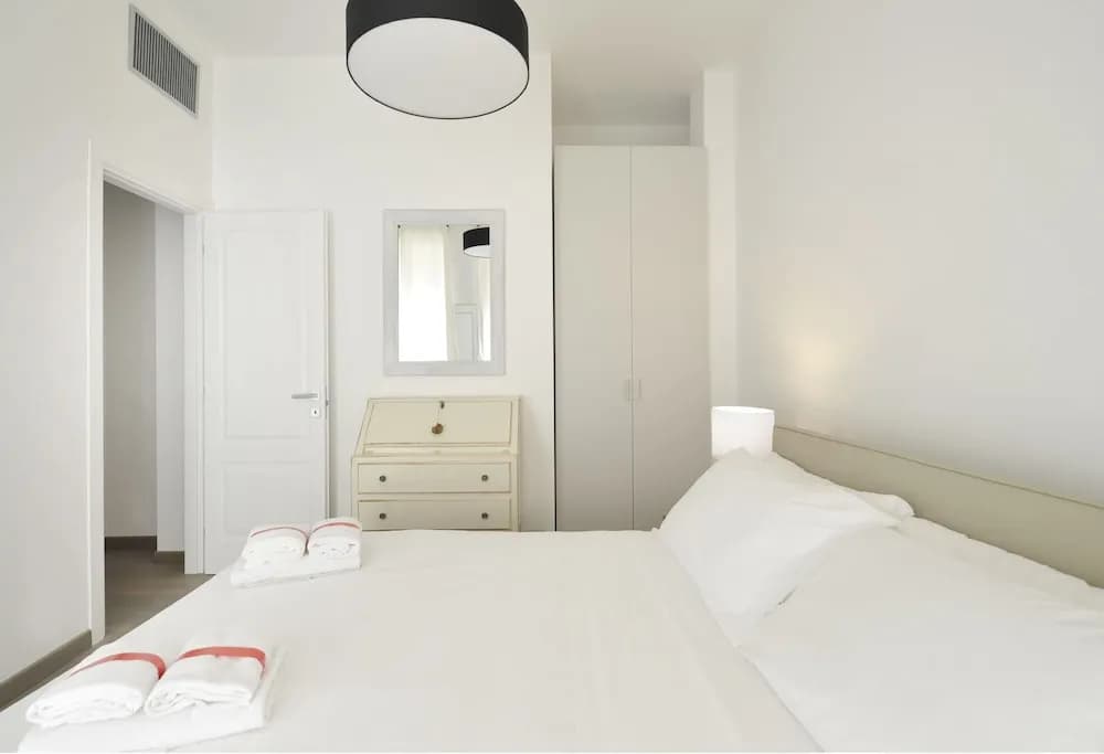 Modern Inner City Apartment - main photo