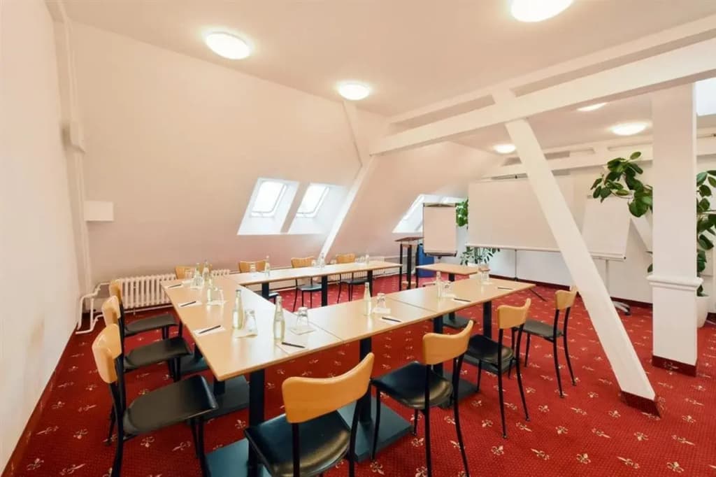 Leonardo Hotel Berlin KU'DAMM - photo 12