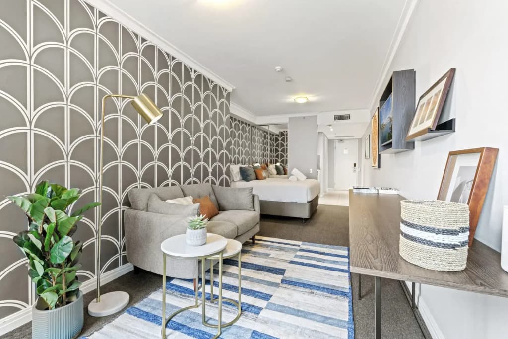 Modern City Abode - photo 8