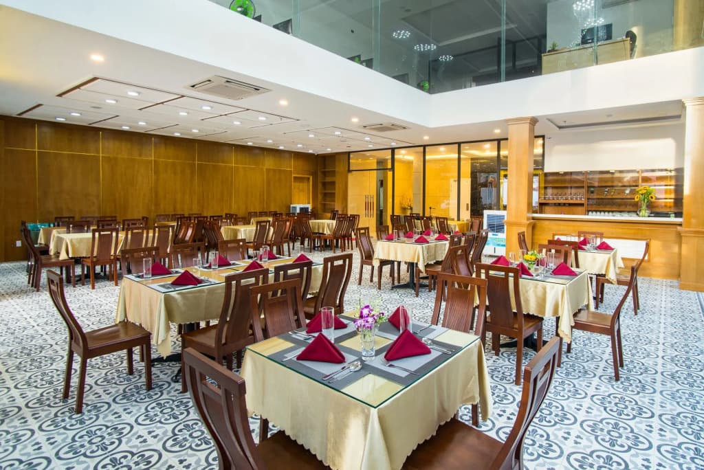 Ngoc Lan Hotel Da Nang - photo 17