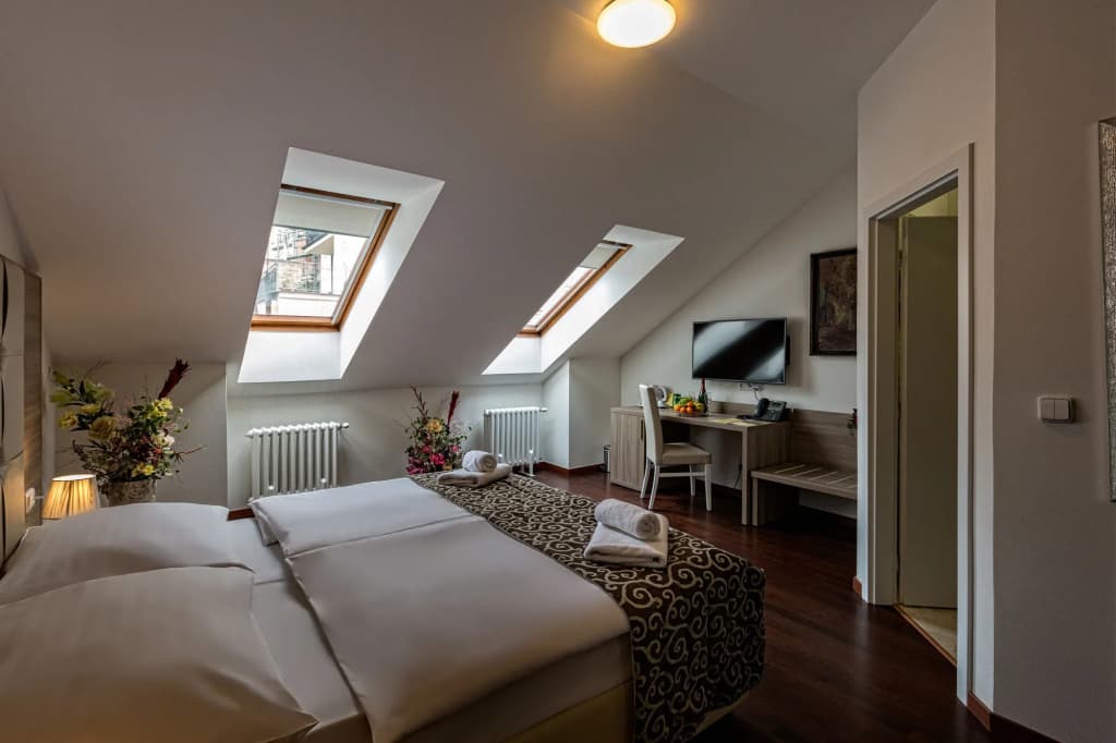 Old Town Residence by Little King - photo 5