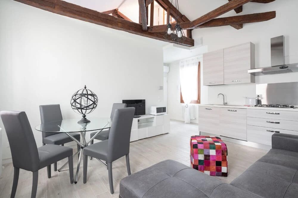 Apartments in San Marco with Canal View - photo 20