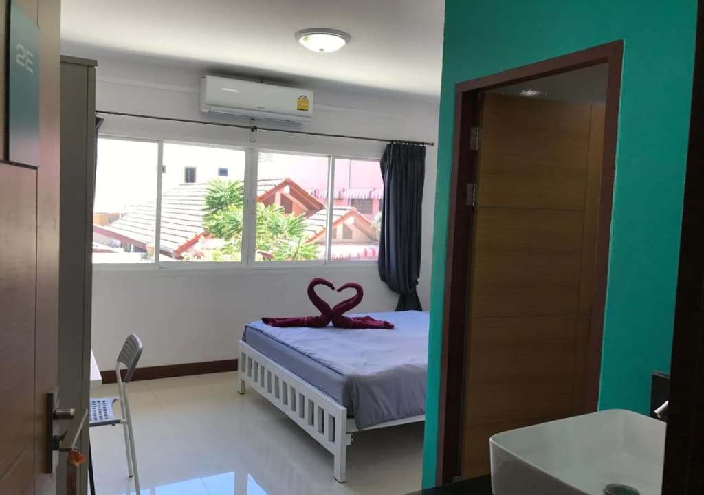 Bedbox Guesthouse & Hostel - photo 5