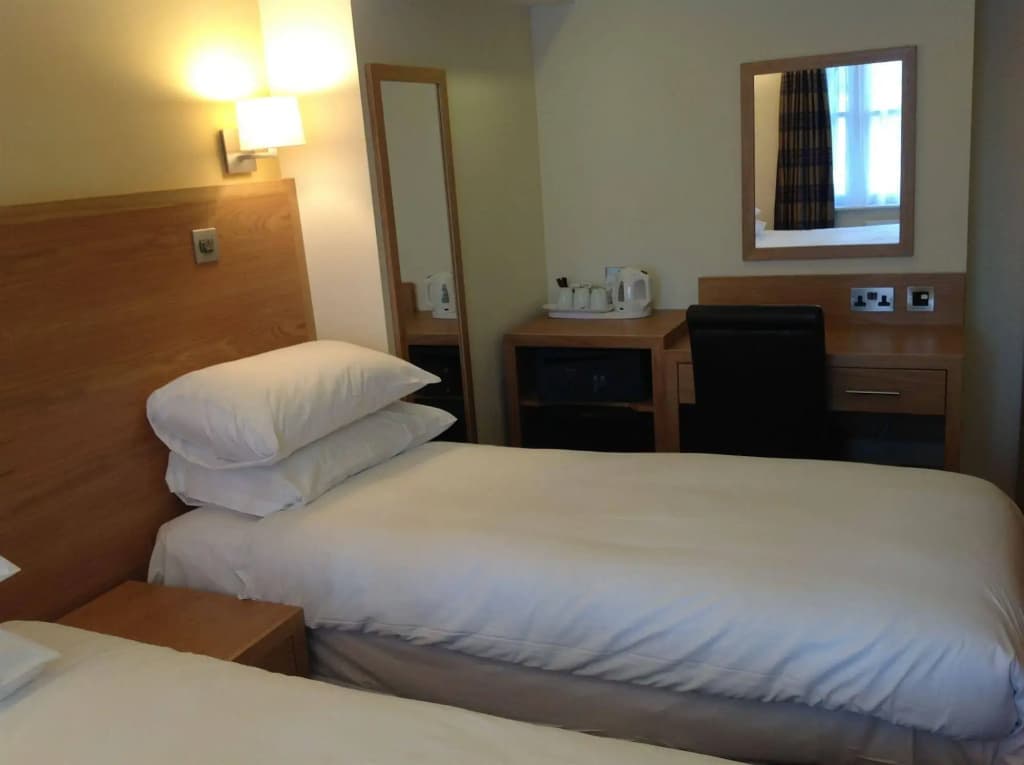 Regency Hotel Parkside - photo 3