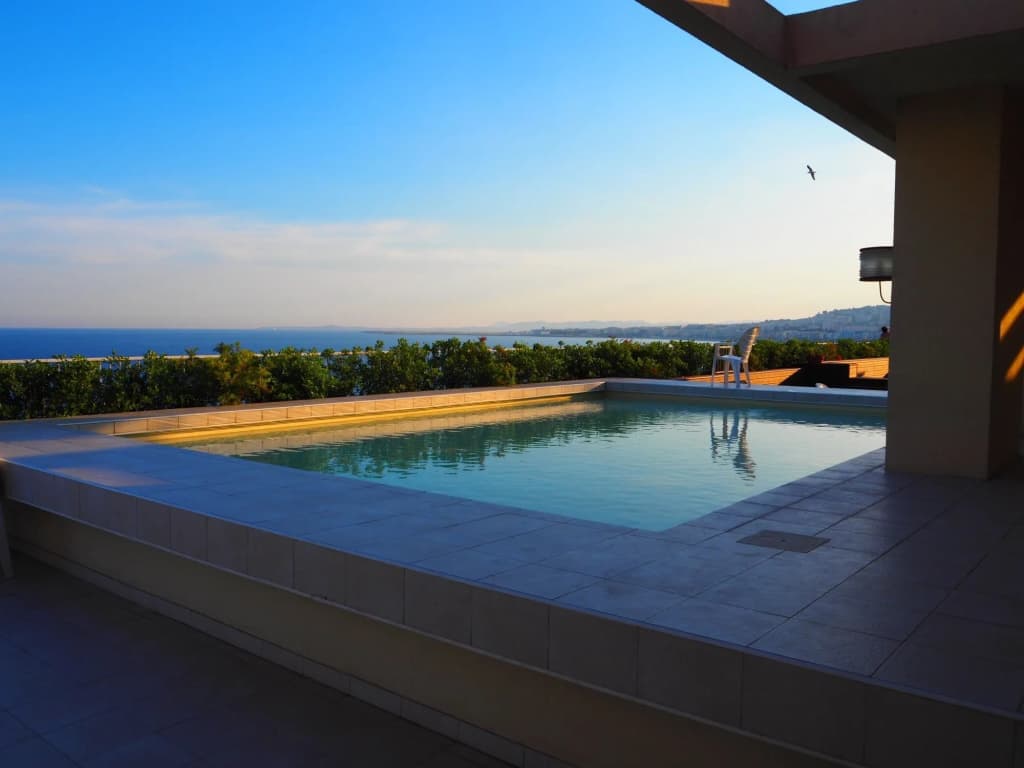 Nice Booking - Royal Luxembourg Piscine - photo 12