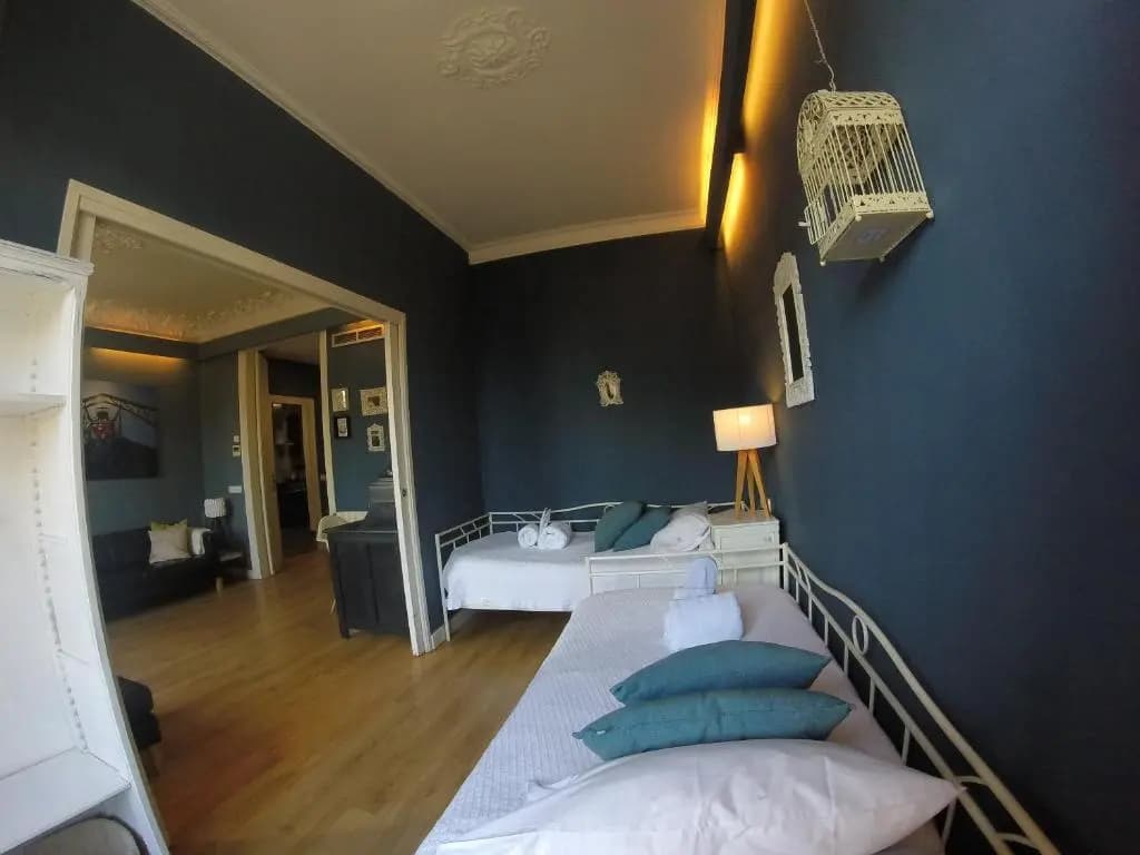 Mr. Serrano Apartments - photo 5