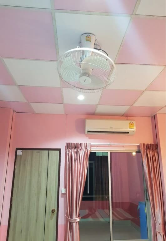 Thee Thee Guesthouse - photo 6