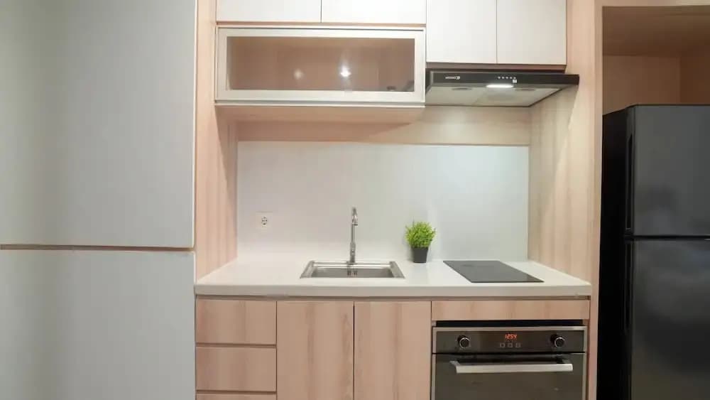 Spacious And Homey Studio At Cleon Park Apartment - photo 11