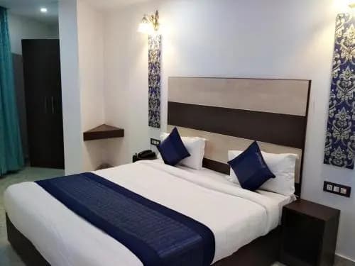 Hotel Three Star - photo 3