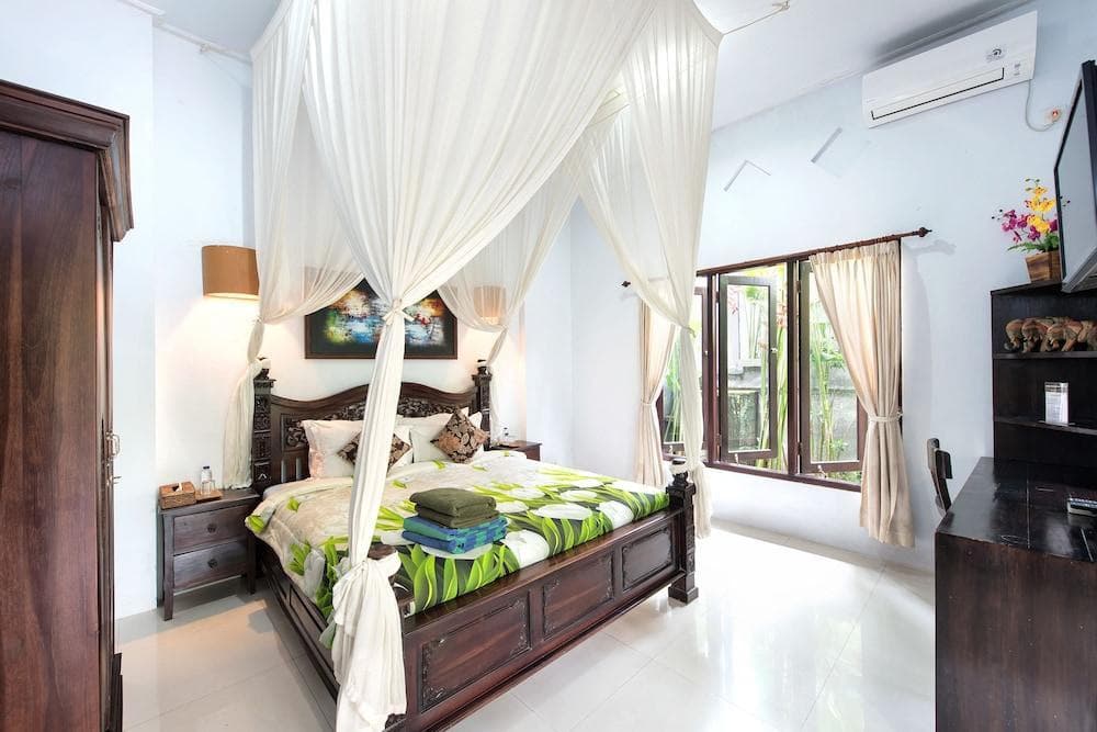 Villa Grya Sandi - photo 13