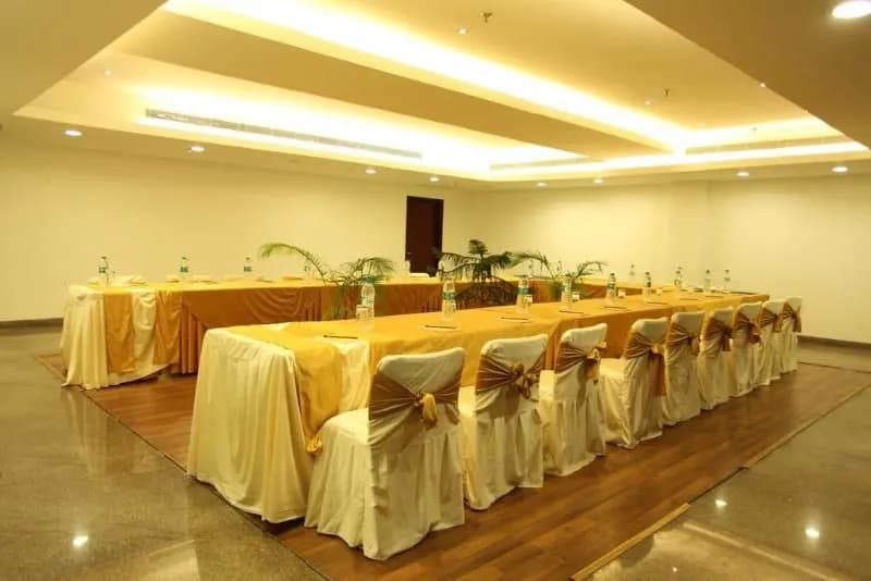 Hotel Shuhul Continental - photo 8