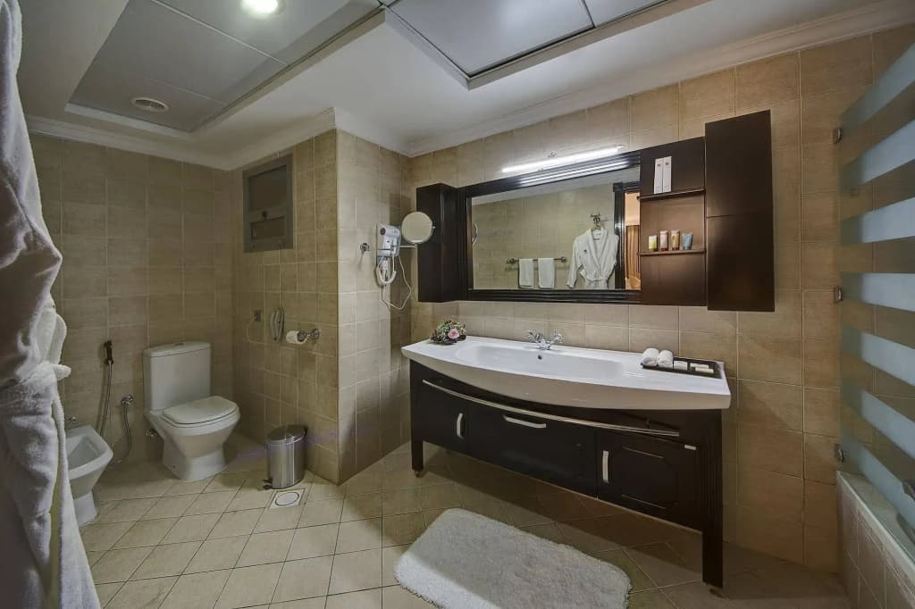 Ewan Ajman Suites Hotel - photo 10