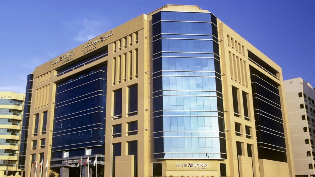 Four Points by Sheraton Bur Dubai Hotel - photo 4