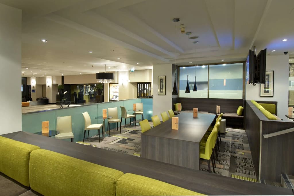 Hilton London Kensington - photo 2