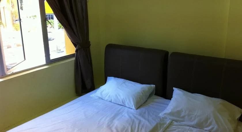 Hotel Budget UB Inn - main photo