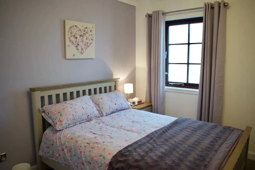 Edinburgh Top Floor Flat - photo 20