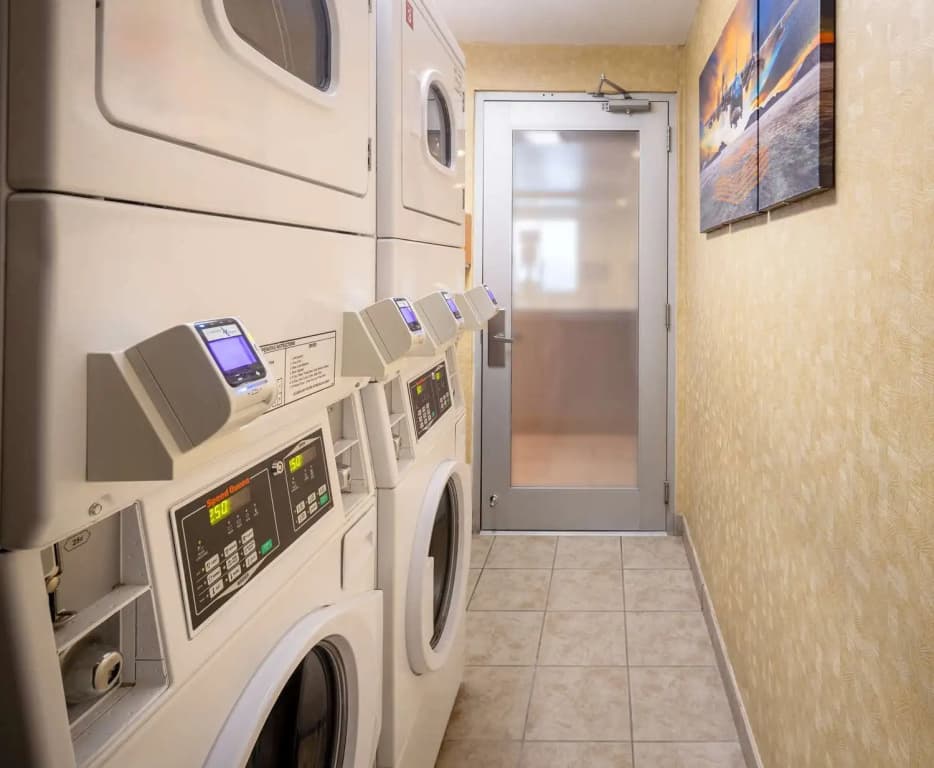 Hilton Garden Inn Queens/JFK Airport - photo 30