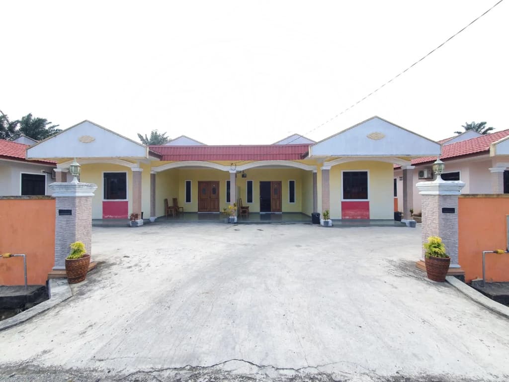 Oyo 90304 Persada Hasra Homestay - photo 10
