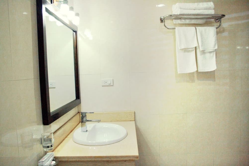 Hoang Anh Ha Dong Hotel - photo 4