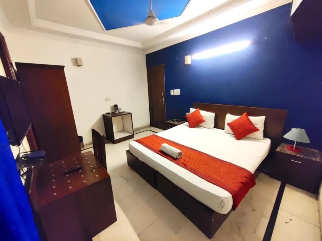 Hotel Unistar - photo 27