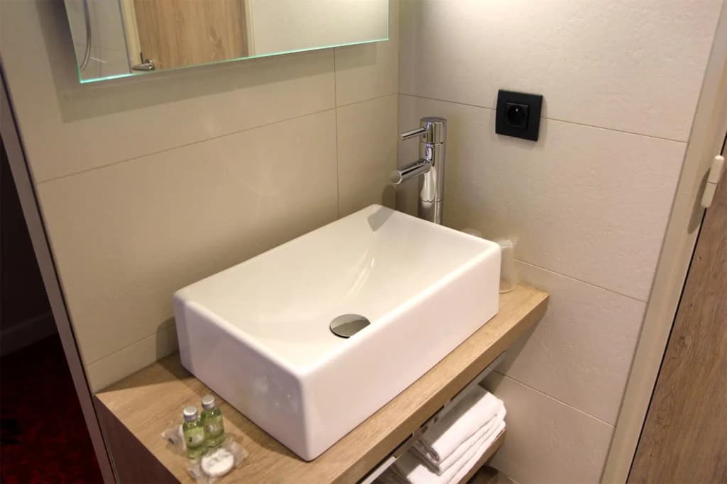 Le Montmartre Saint Pierre Hotel - photo 11