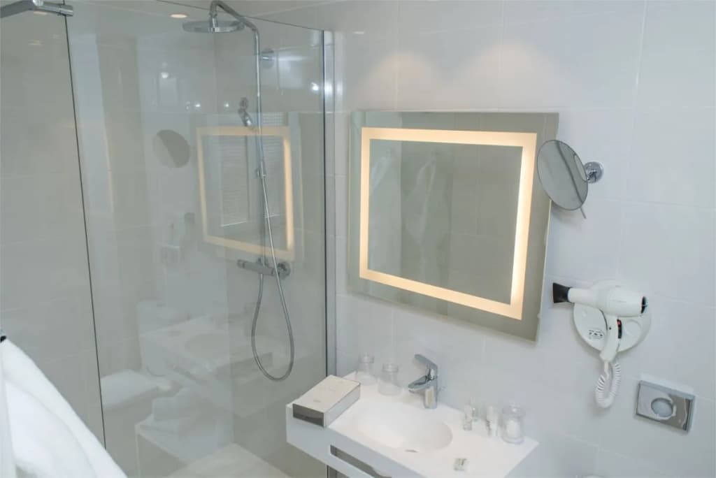 Hotel 64 Nice - photo 9