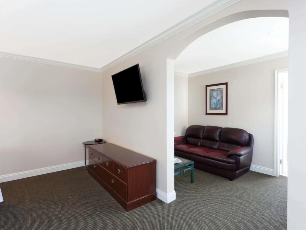 Knights Inn Downtown Los Angeles - photo 5