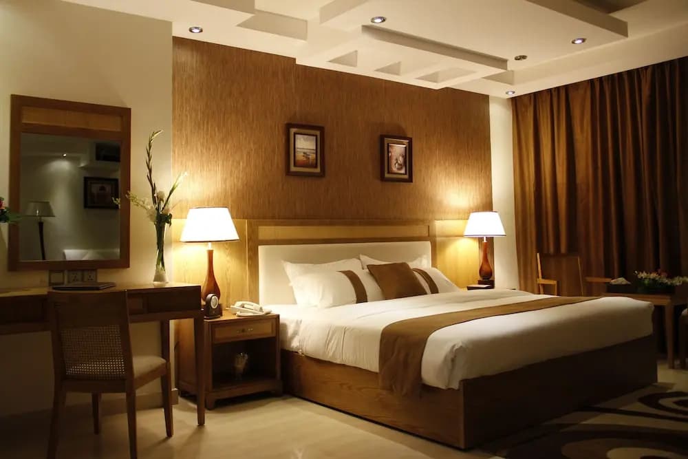 City Center Hotel - photo 5