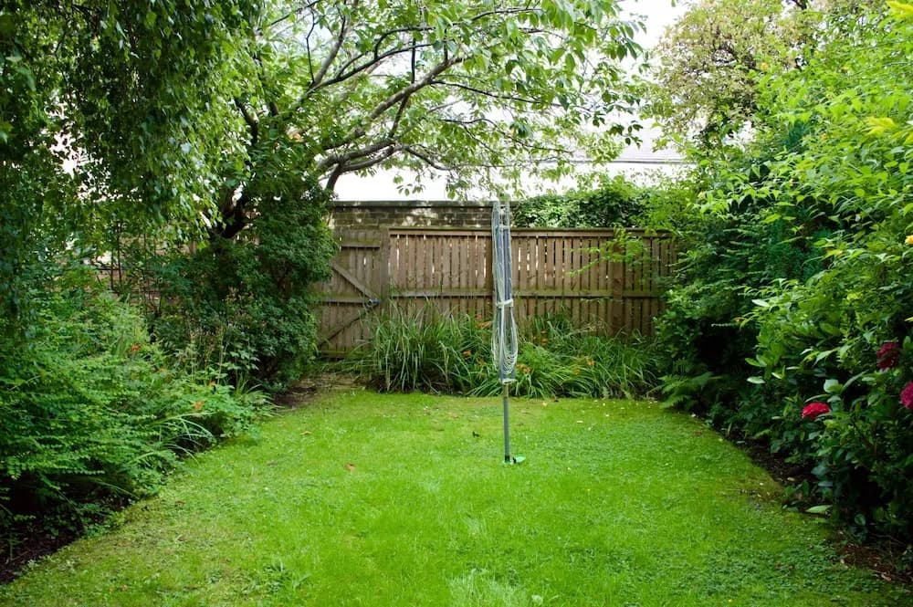 Victorian Home In The Grange - photo 12