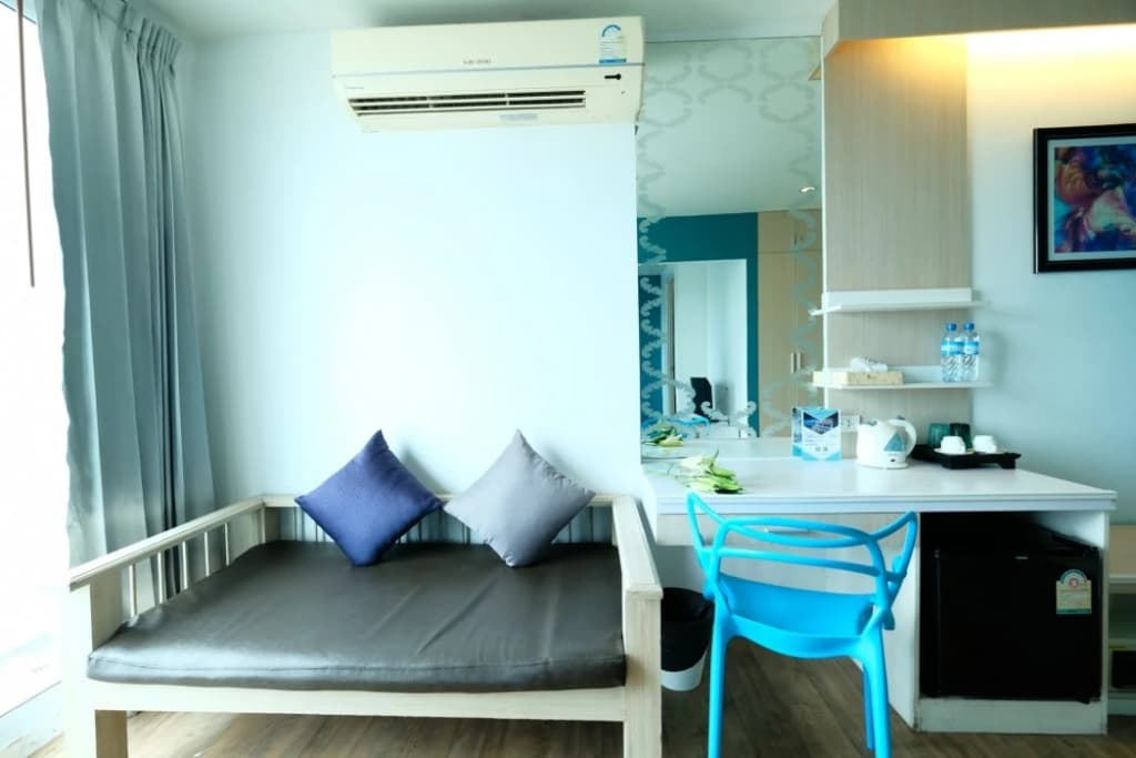 Sunday Beachfront View Jomtien Pattaya - photo 17