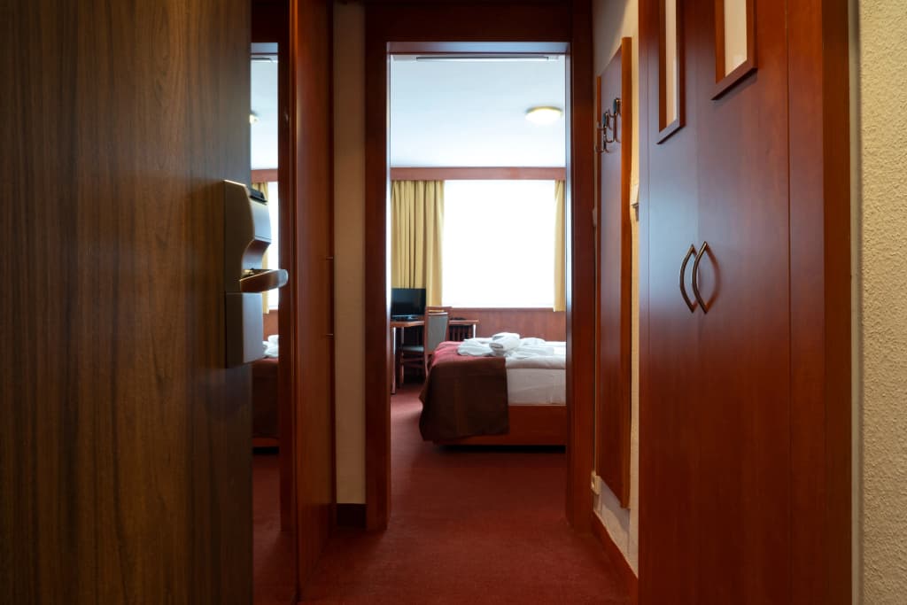 Hotel Tristar - photo 5