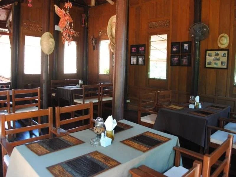 Harry's Bungalows & Restaurant - photo 25