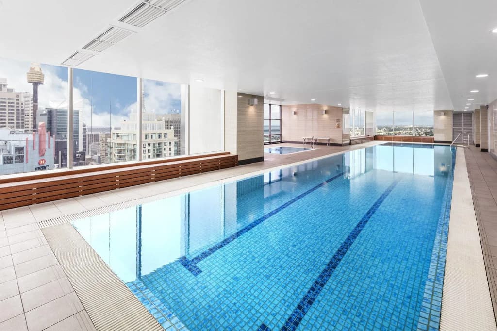 Meriton Suites World Tower - photo 11