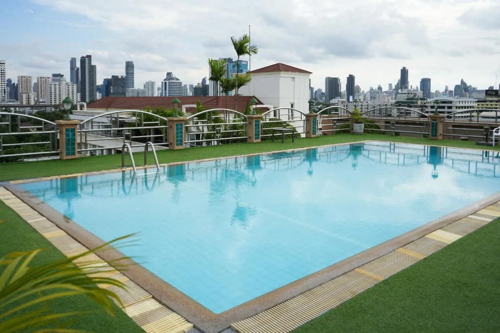 Royal Suite Hotel Bangkok - photo 20