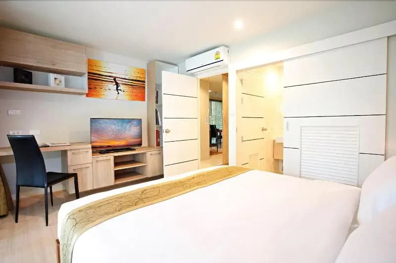 The Unity Patong Private Apartment - photo 4