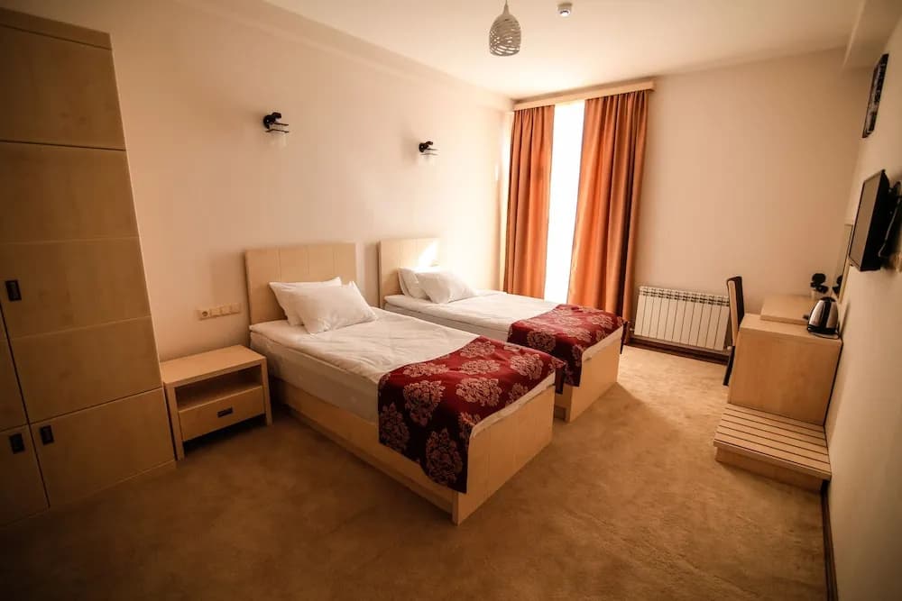 Hills Hotel - photo 4