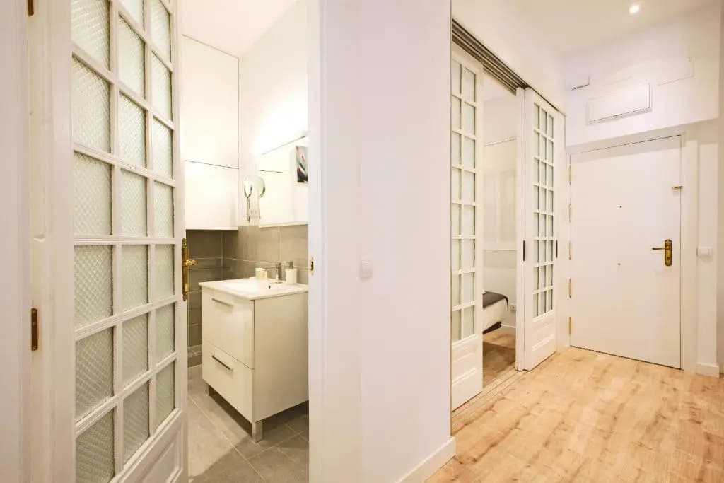Reina Sofia Boutique - MADFlats Collection - photo 5