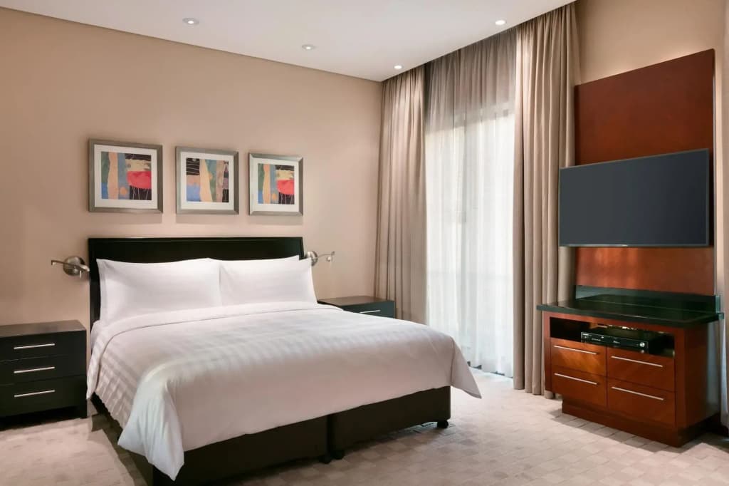 Shangri-La Hotel Apartments Qaryat Al Beri - photo 5