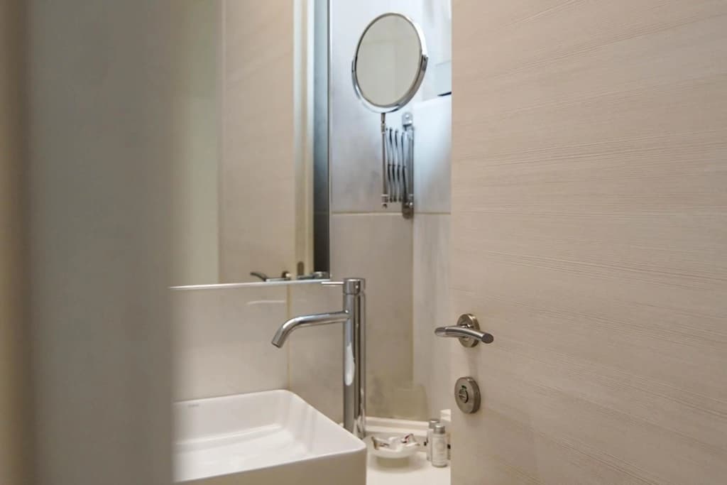 Athens Cypria Hotel - photo 9
