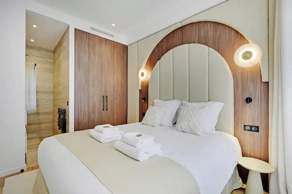 Newly Refurbished Flat in Heart of 18th District - photo 3