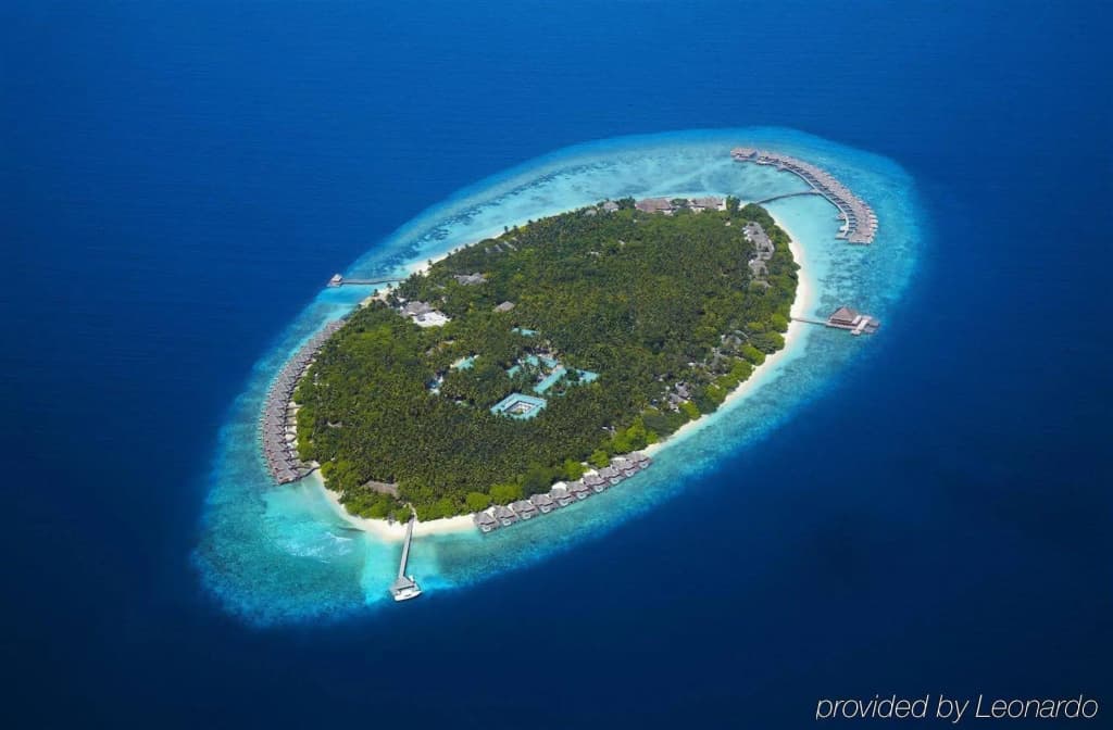 Dusit Thani Maldives Resort - photo 29