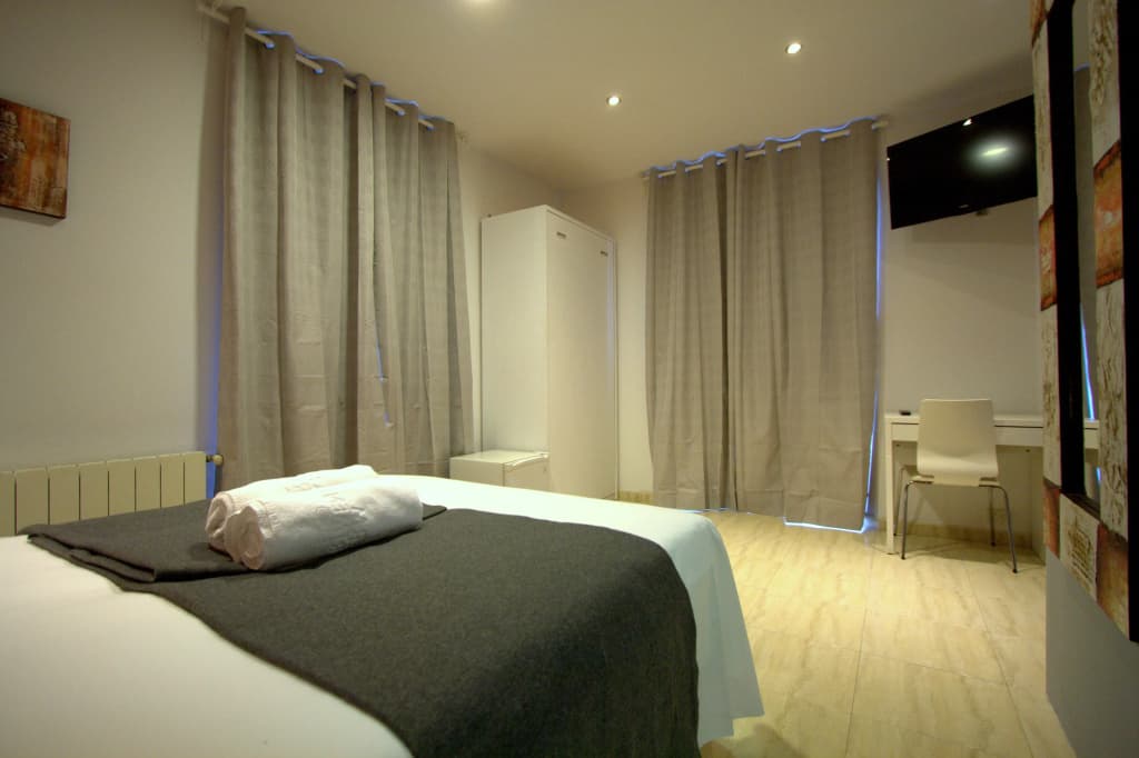 Artistic Hostel BCN  - photo 3