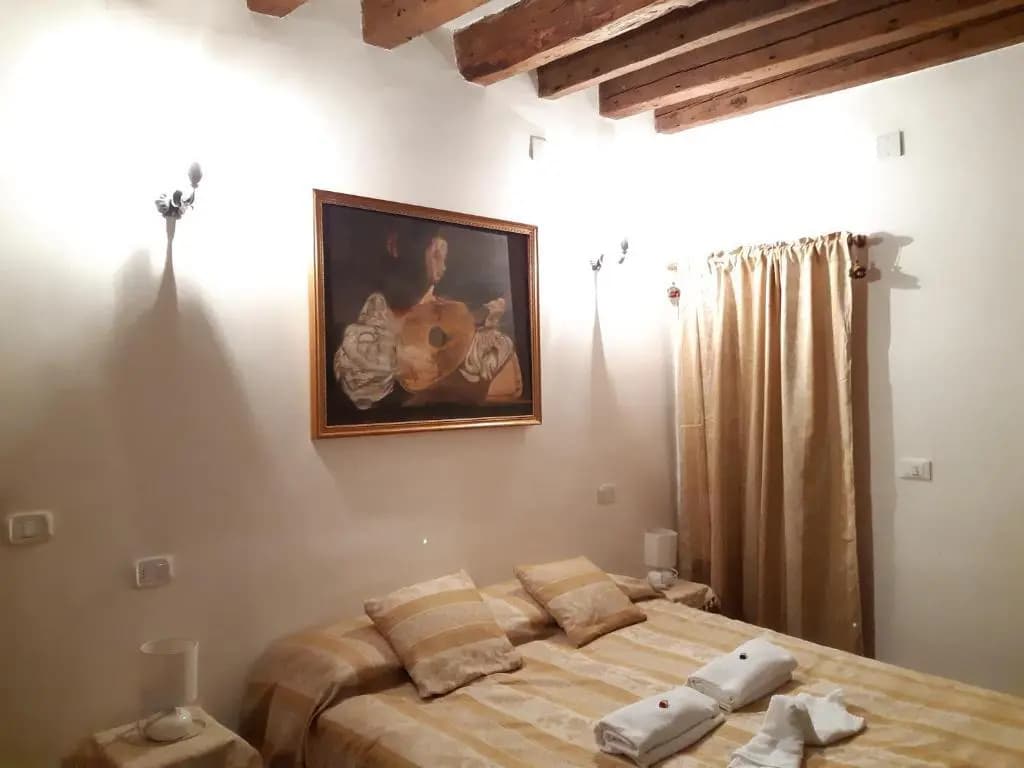 Rialto Apartments - photo 5