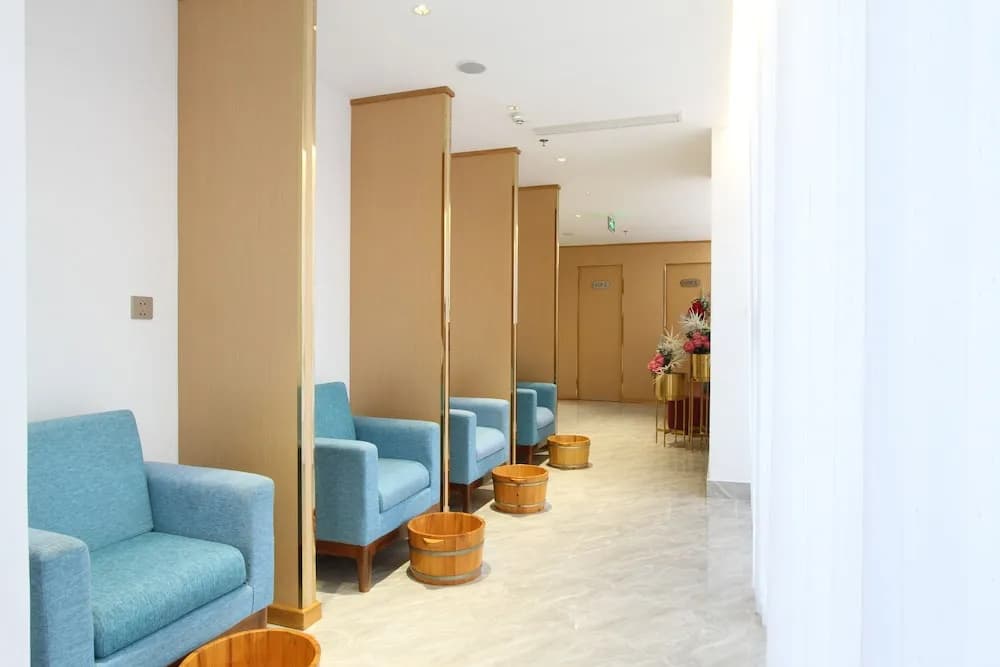 Cordial Grand Hotel - photo 15