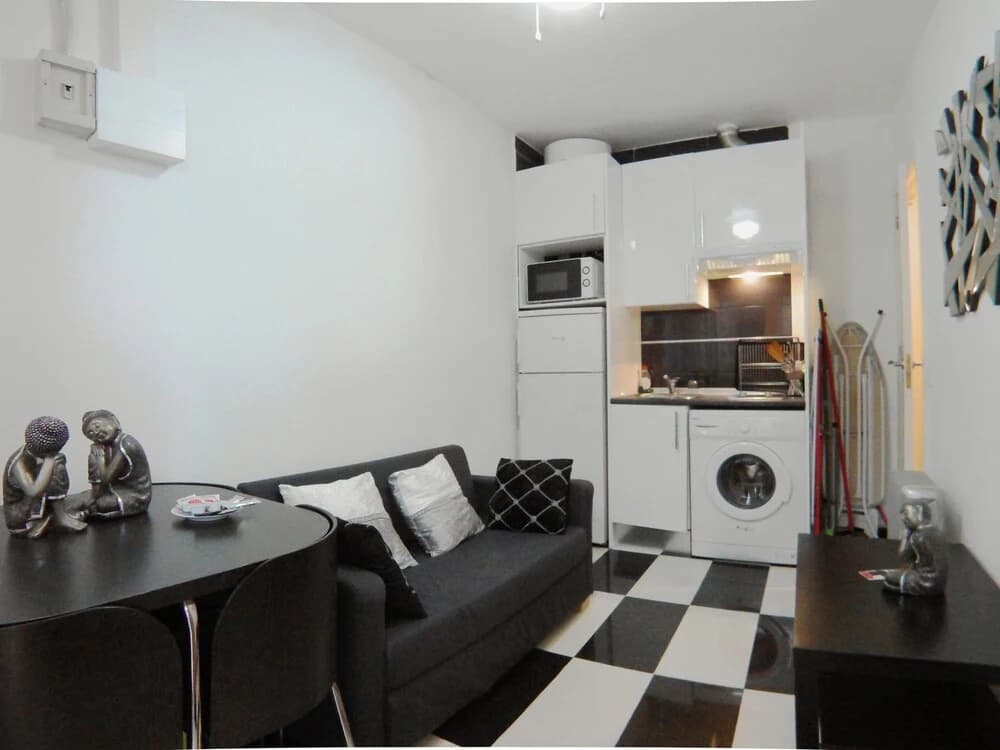 Apartamento interior cercano a Cuatro Caminos - photo 14